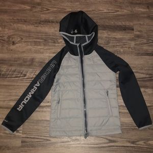 Under armour boys jacket size youth small